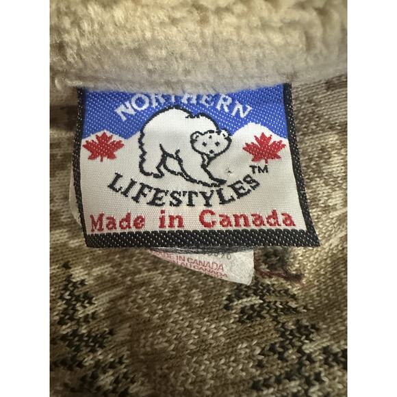 Vintage Northern Lifestyles Canada Bear Graphic Vest Plush Full Zip Size Small - Picture 10 of 13